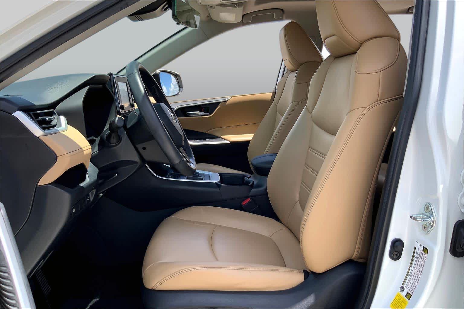 2022 Toyota RAV4 XLE Premium Blizzard Pearl at Mac Haik CDJR North Houston