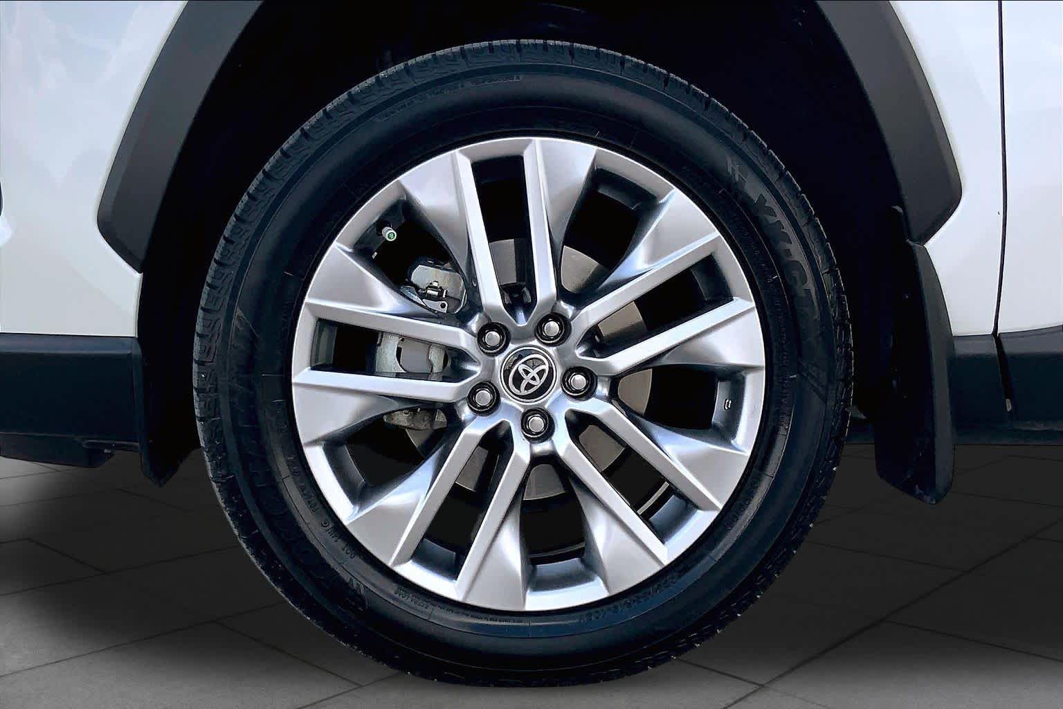 2022 Toyota RAV4 XLE Premium Blizzard Pearl at Mac Haik CDJR North Houston