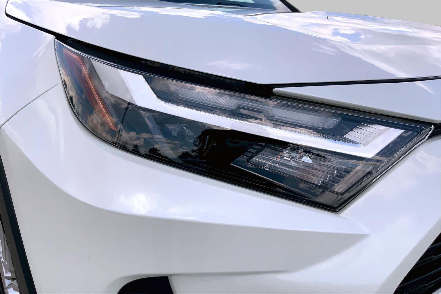 2022 Toyota RAV4 XLE Premium Blizzard Pearl at Mac Haik CDJR North Houston