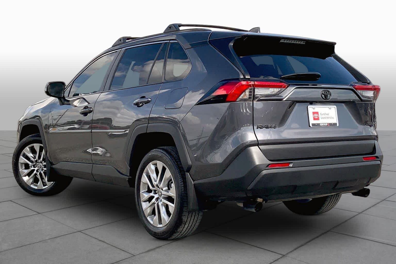 2025 Toyota RAV4 photo 12 of 36