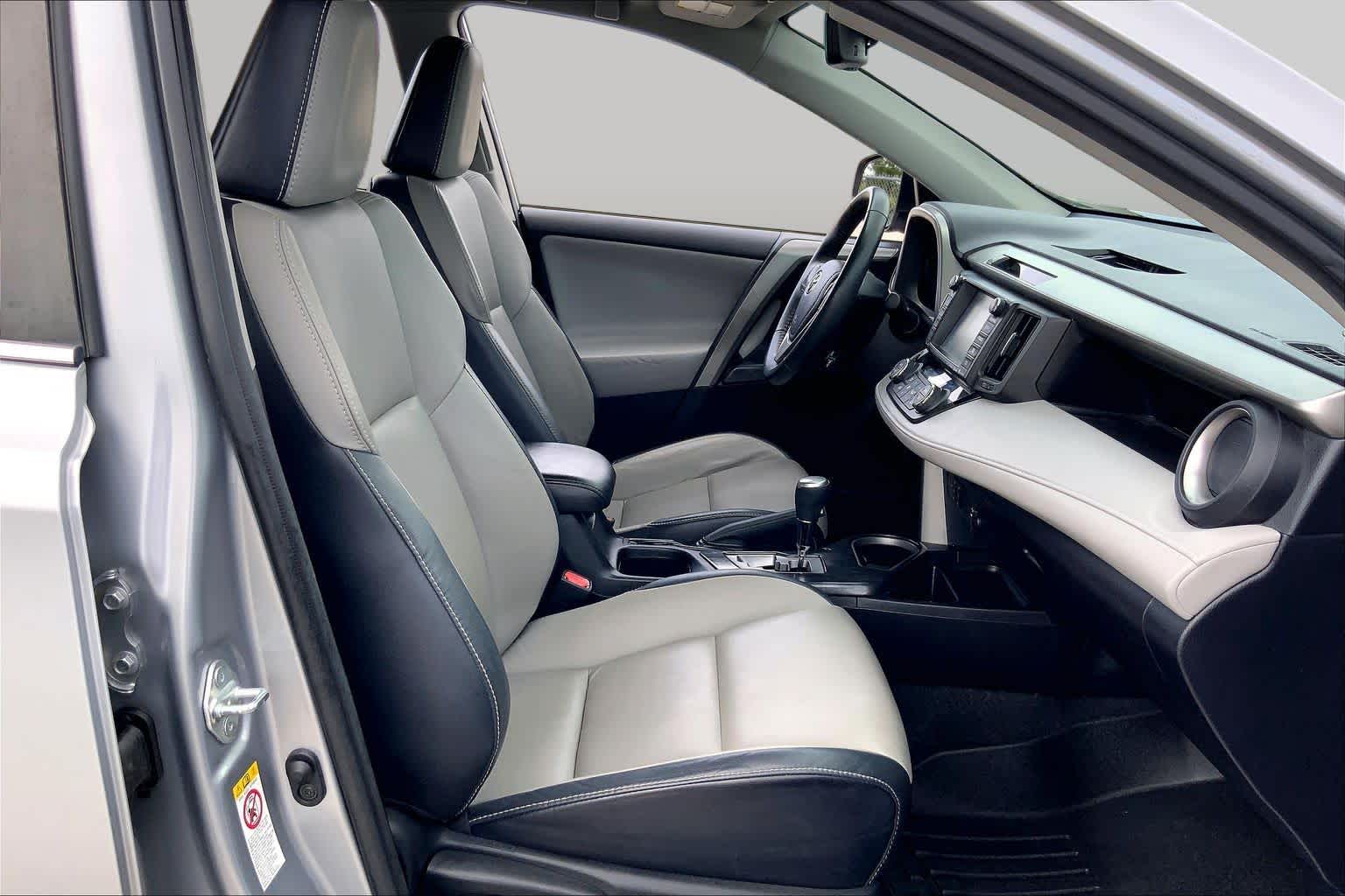 2017 Toyota RAV4 Platinum Silver Sky Metallic at Beck & Masten Kia
