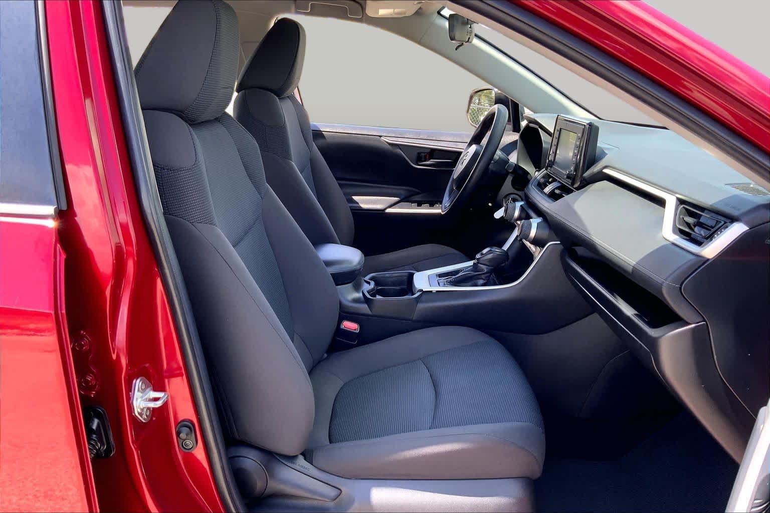 2021 Toyota RAV4 LE Ruby Flare Pearl at Group 1 Toyota Southwest
