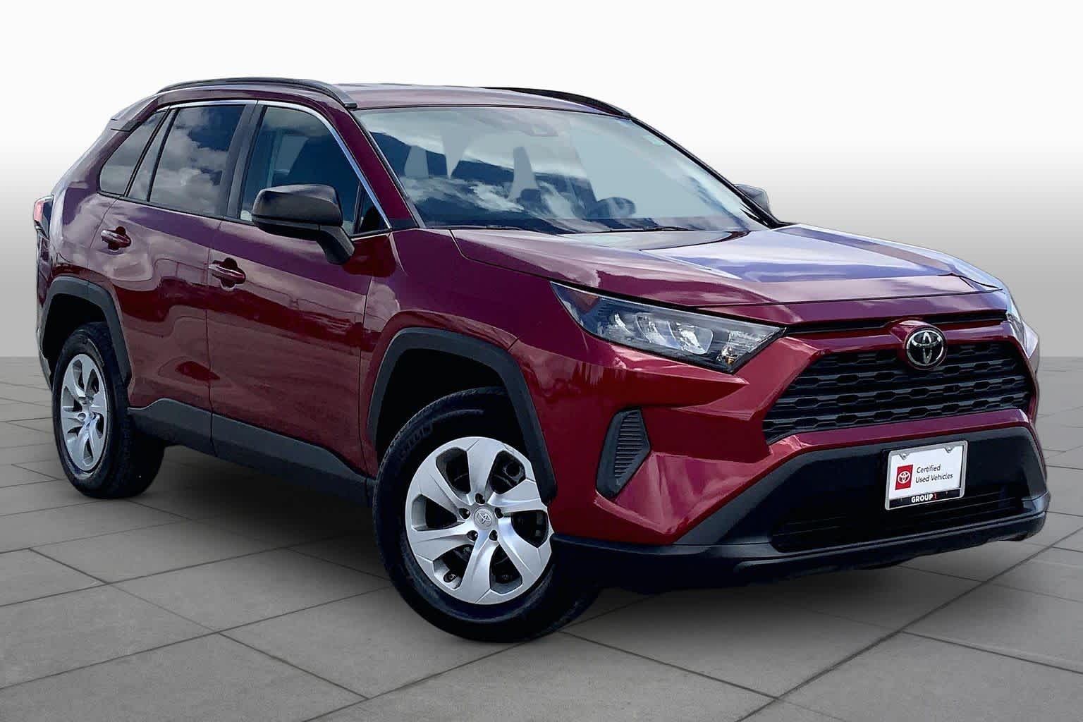 2021 Toyota RAV4 LE Ruby Flare Pearl at Group 1 Toyota Southwest