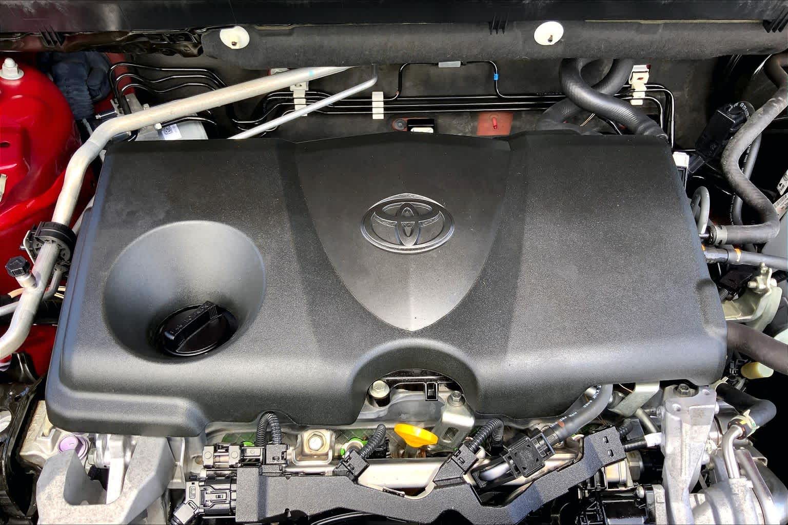 2021 Toyota RAV4 LE Ruby Flare Pearl at Group 1 Toyota Southwest