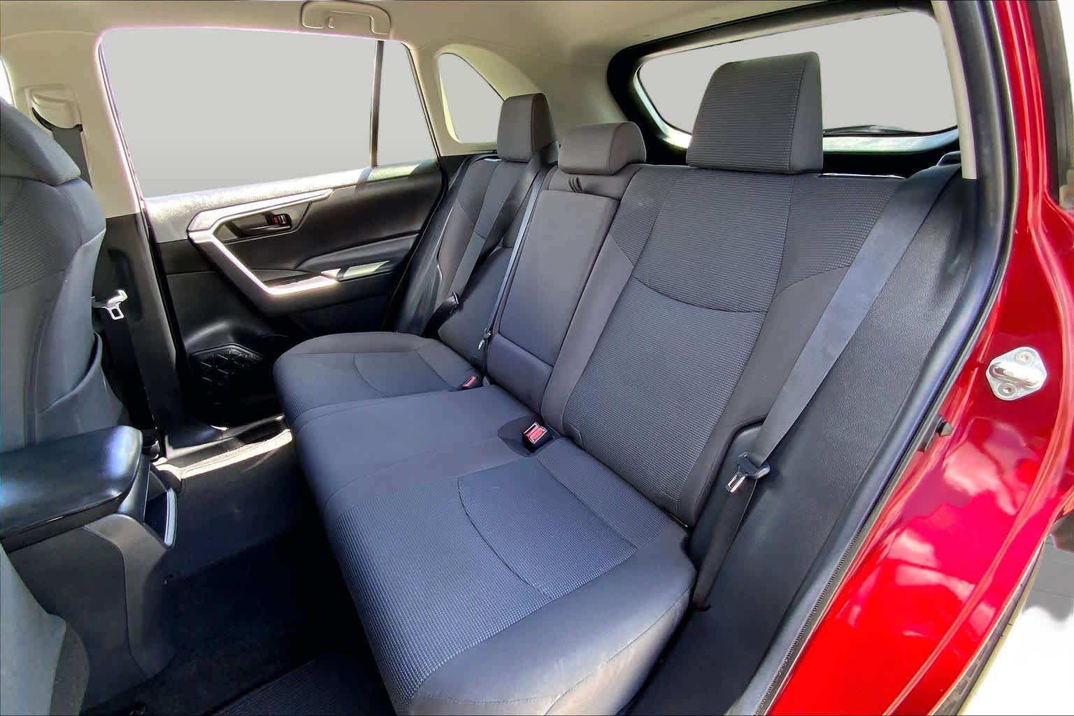 2021 Toyota RAV4 LE Ruby Flare Pearl at Group 1 Toyota Southwest