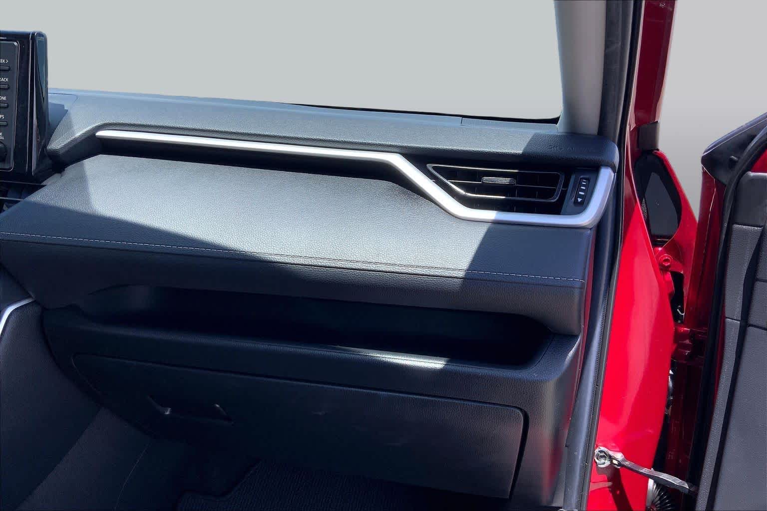 2021 Toyota RAV4 LE Ruby Flare Pearl at Group 1 Toyota Southwest