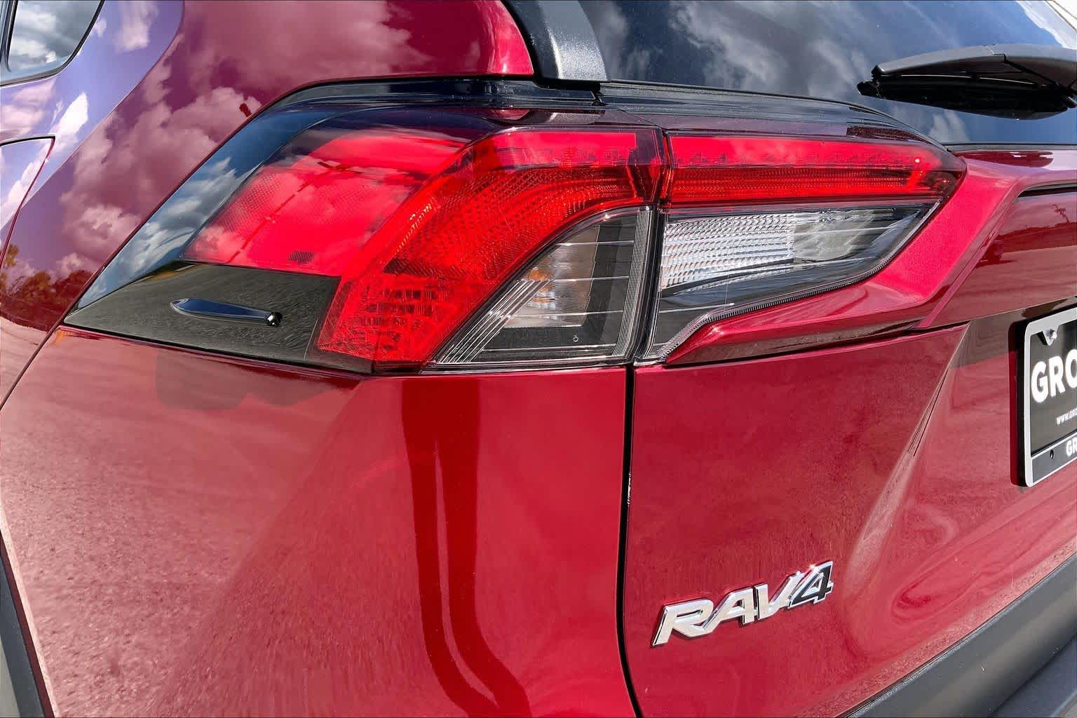 2021 Toyota RAV4 LE Ruby Flare Pearl at Group 1 Toyota Southwest