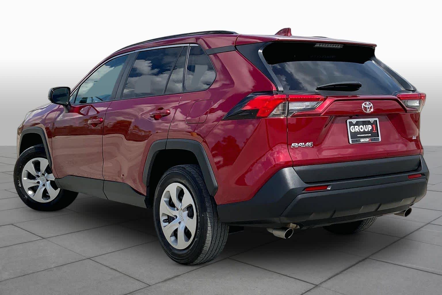 2021 Toyota RAV4 LE Ruby Flare Pearl at Group 1 Toyota Southwest