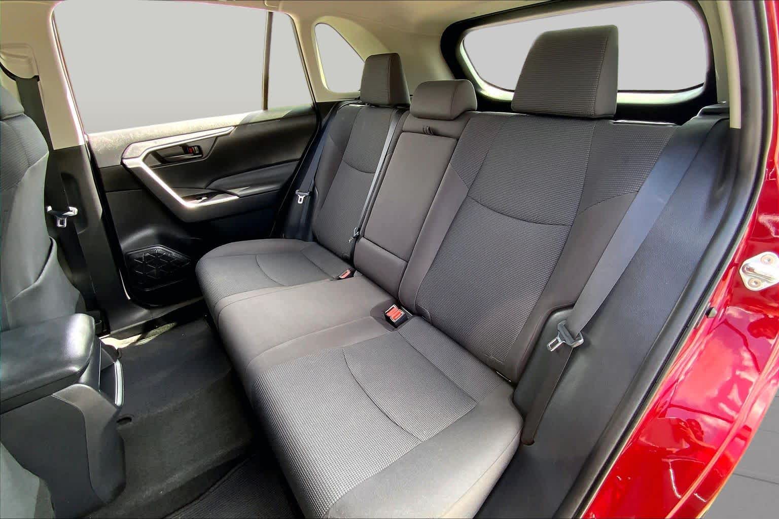 2021 Toyota RAV4 LE Ruby Flare Pearl at Group 1 Toyota Southwest