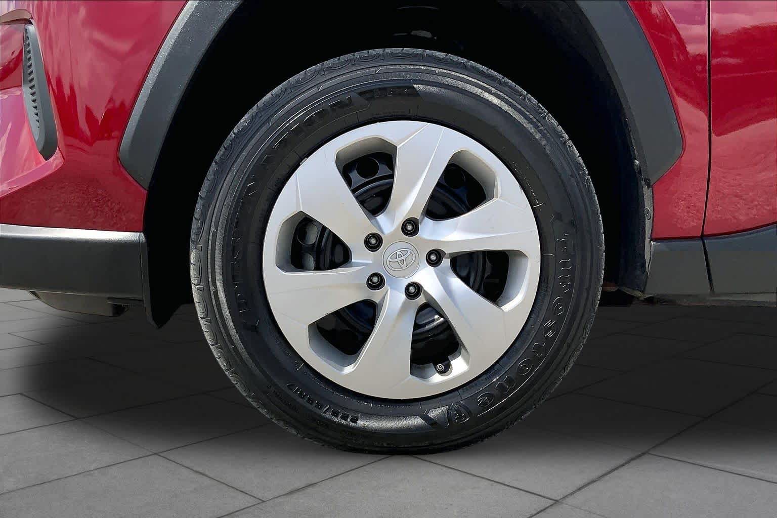 2021 Toyota RAV4 LE Ruby Flare Pearl at Group 1 Toyota Southwest