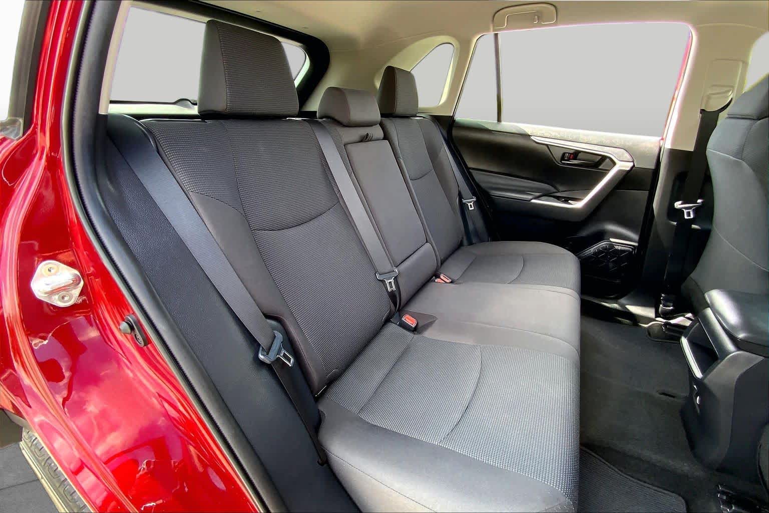 2021 Toyota RAV4 LE Ruby Flare Pearl at Group 1 Toyota Southwest