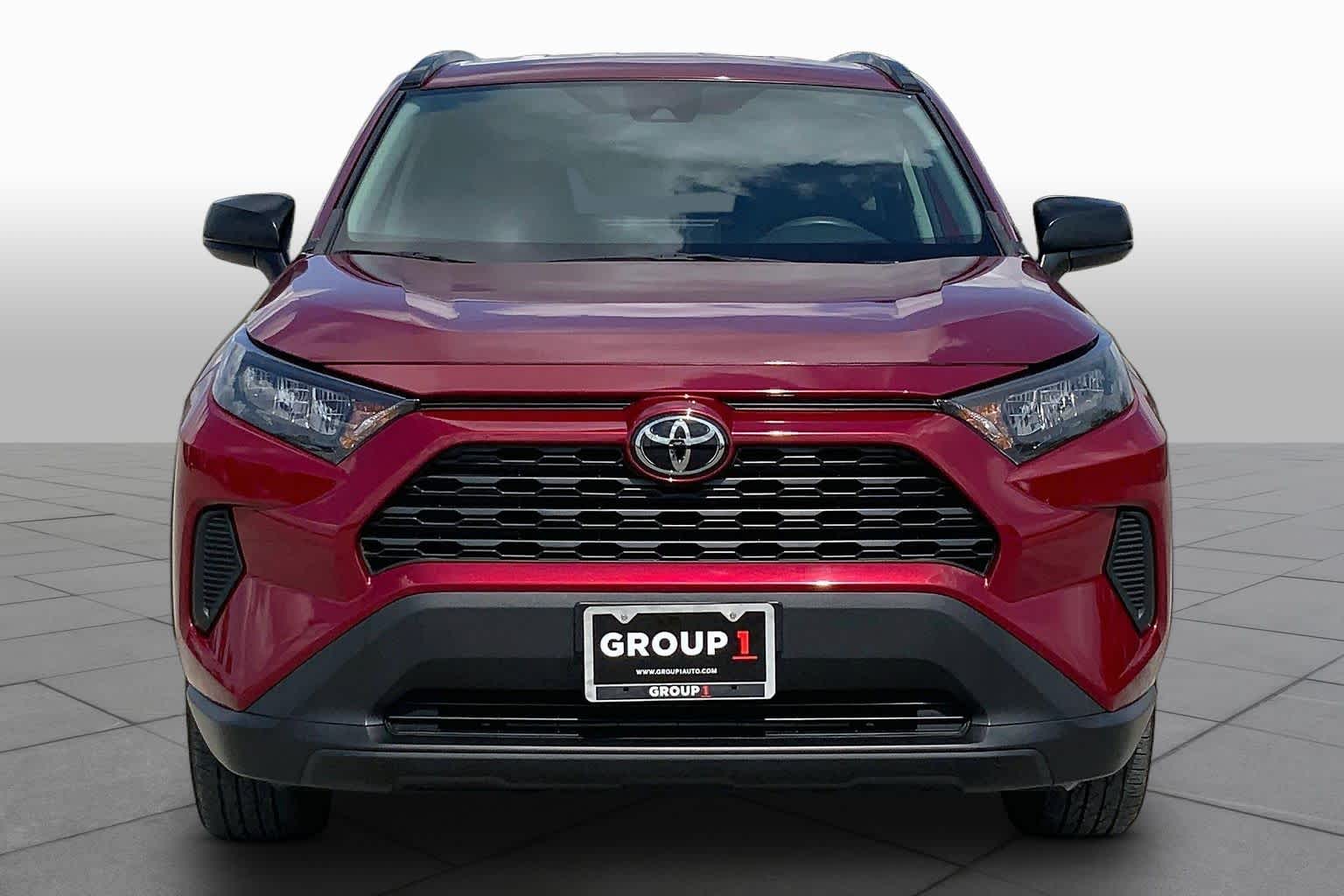 2021 Toyota RAV4 LE Ruby Flare Pearl at Group 1 Toyota Southwest