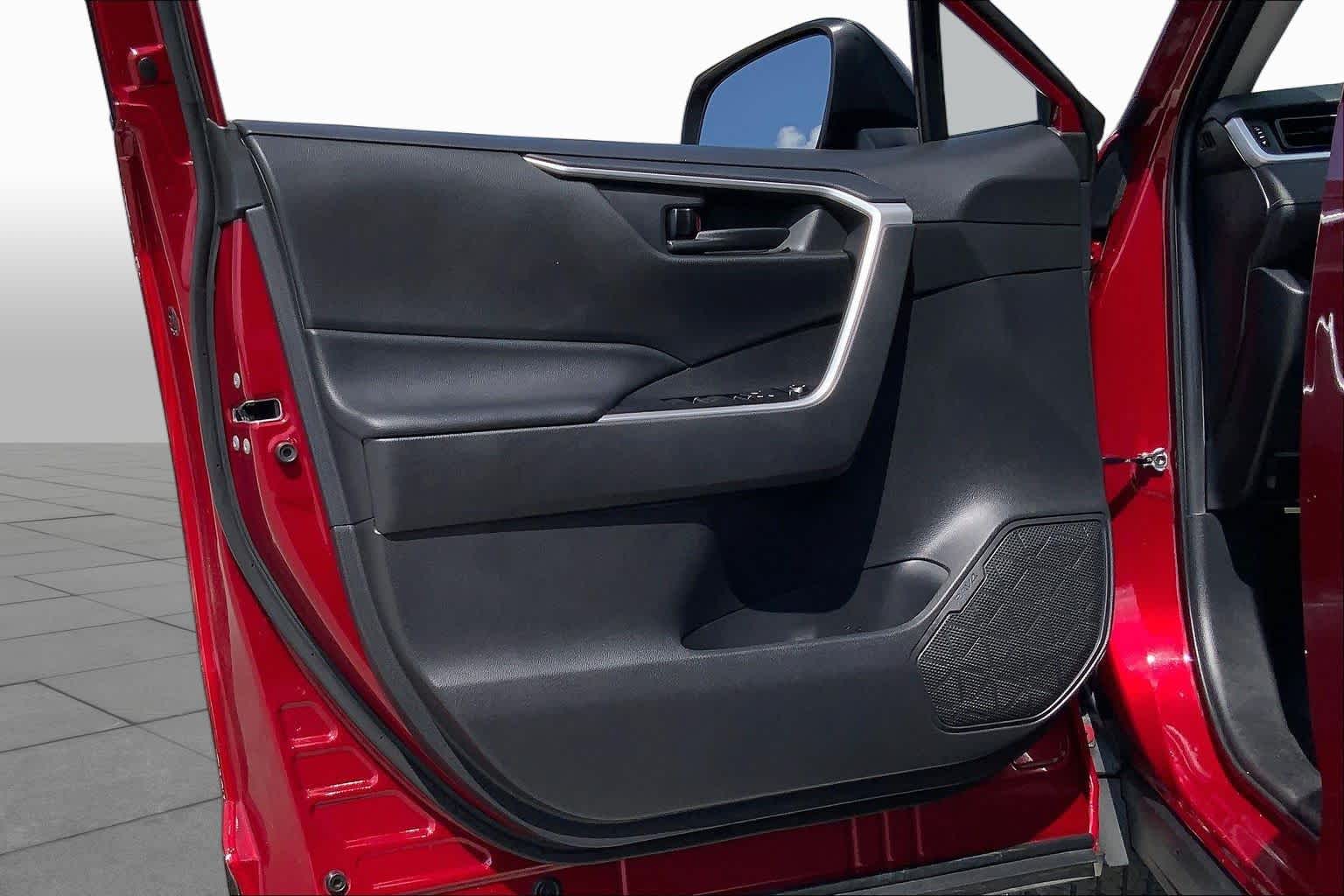 2021 Toyota RAV4 LE Ruby Flare Pearl at Group 1 Toyota Southwest