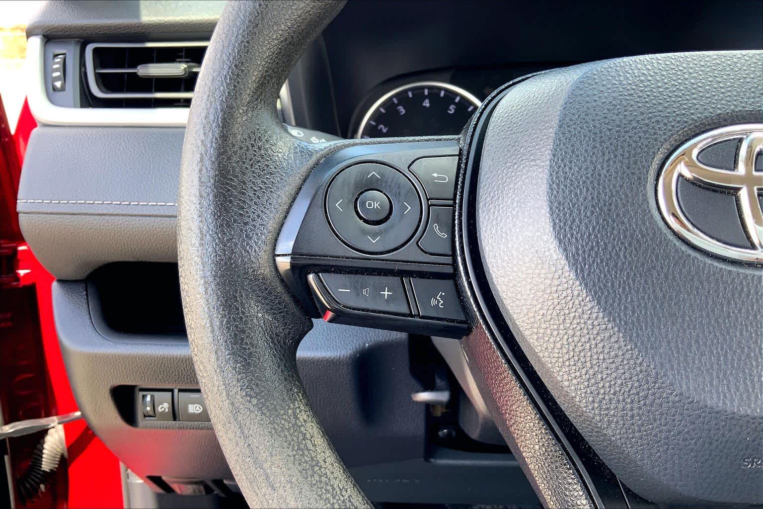 2021 Toyota RAV4 LE Ruby Flare Pearl at Group 1 Toyota Southwest