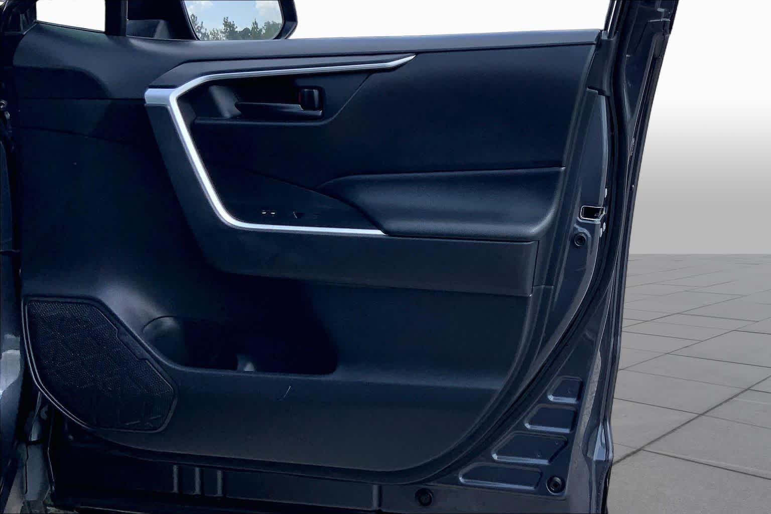 2020 Toyota RAV4 LE Magnetic Gray Metallic at AutoNation USA Houston