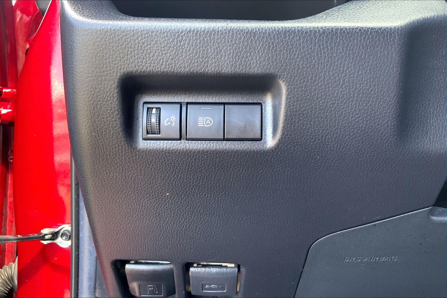 2021 Toyota RAV4 LE Ruby Flare Pearl at Group 1 Toyota Southwest