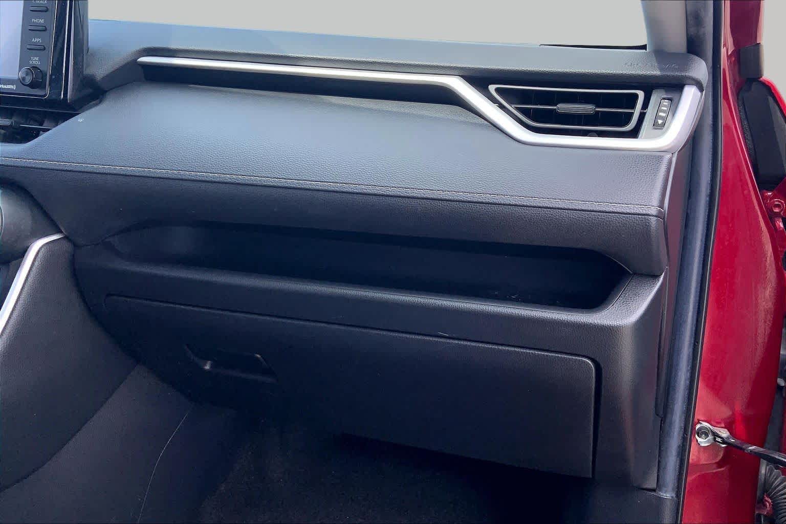 2021 Toyota RAV4 LE Ruby Flare Pearl at Group 1 Toyota Southwest
