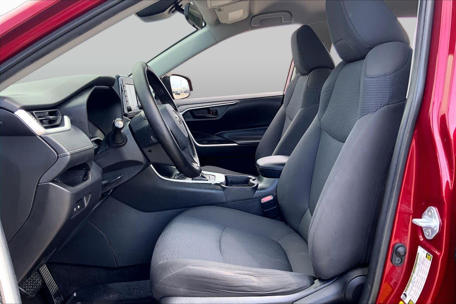 2021 Toyota RAV4 LE Ruby Flare Pearl at Group 1 Toyota Southwest