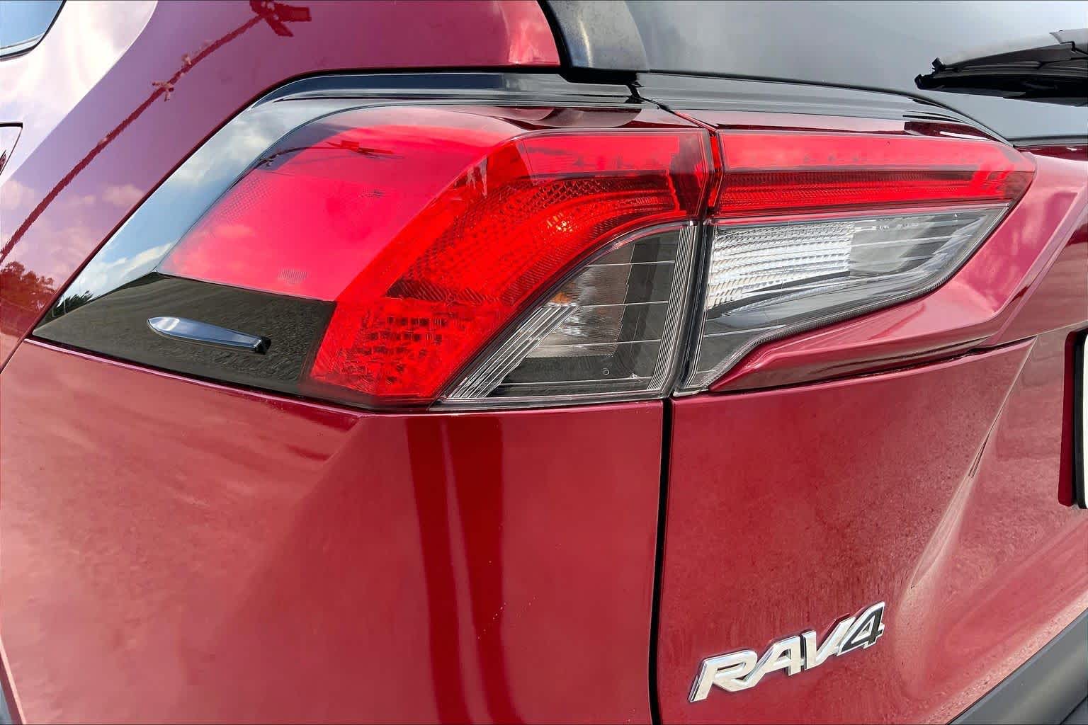 2021 Toyota RAV4 LE Ruby Flare Pearl at Group 1 Toyota Southwest