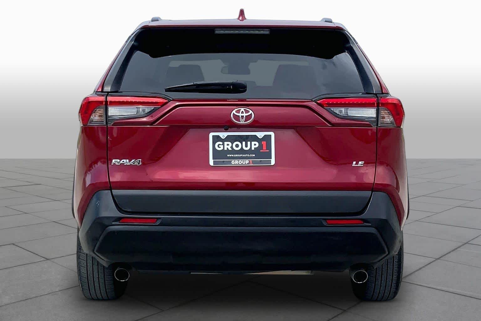 2021 Toyota RAV4 LE Ruby Flare Pearl at Group 1 Toyota Southwest