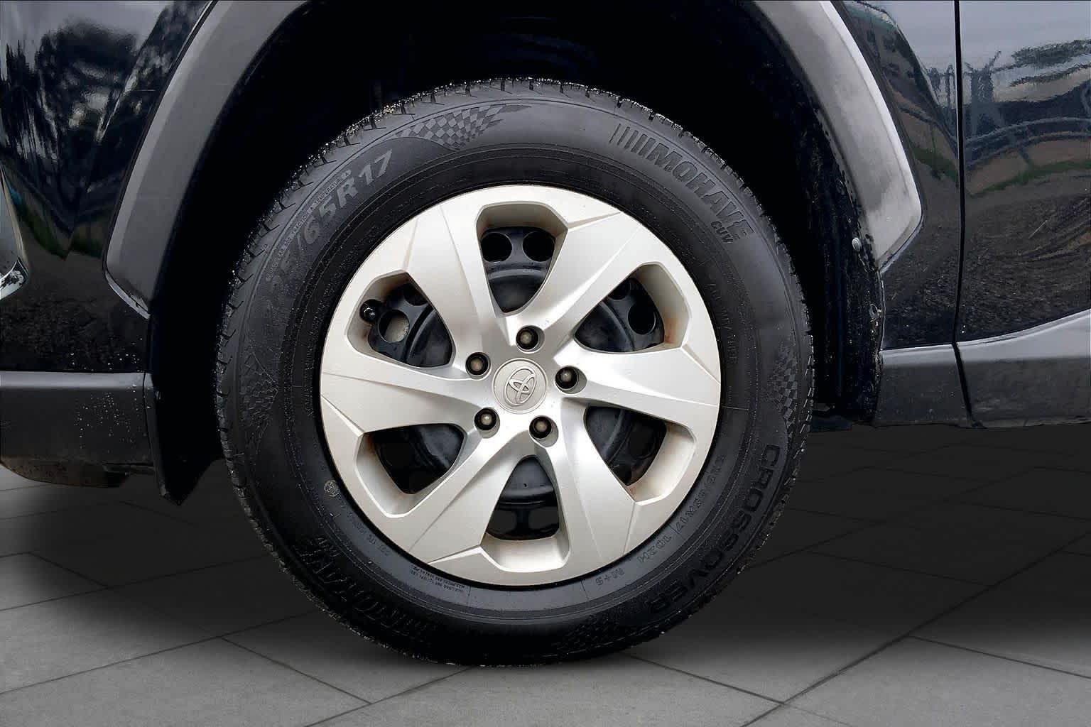 2021 Toyota RAV4 LE Midnight Black Metallic at Group 1 Toyota Southwest