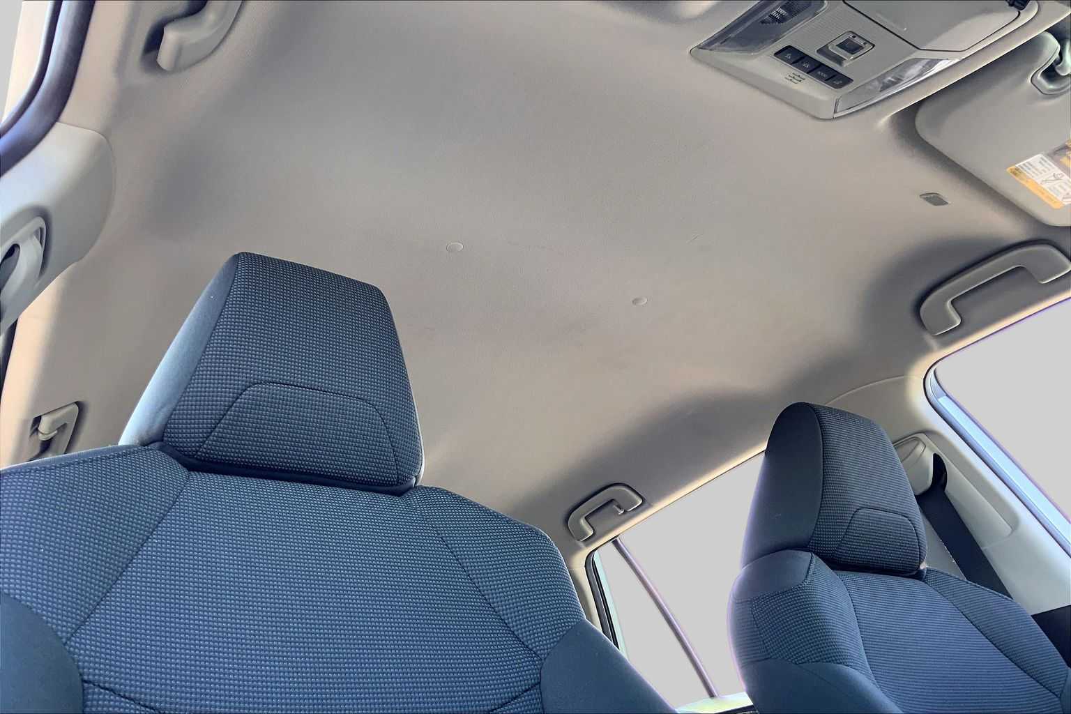 2025 Toyota RAV4 LE Silver Sky Metallic at Group 1 Toyota Southwest