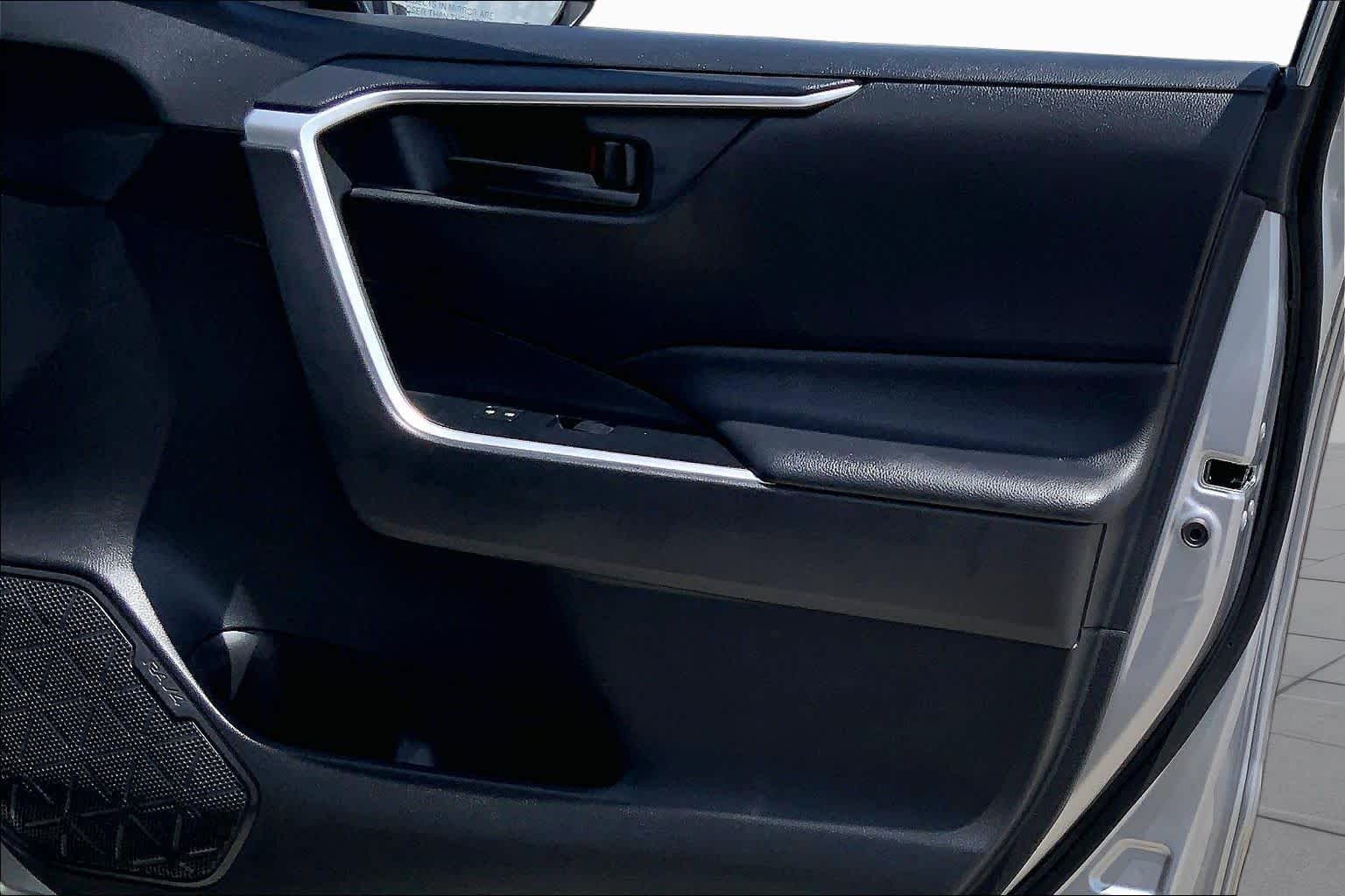 2019 Toyota RAV4 LE Silver Sky Metallic at Group 1 Toyota Southwest