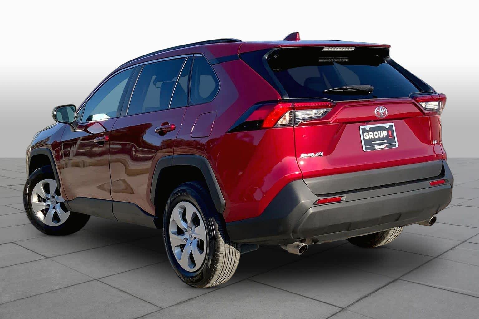 2020 Toyota RAV4 LE Ruby Flare Pearl at Group 1 Toyota Southwest