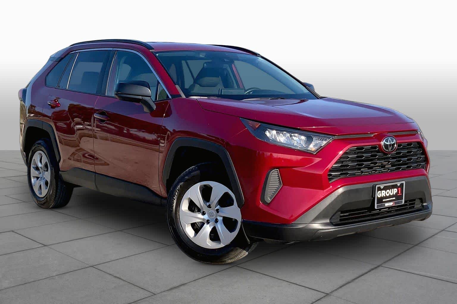 2020 Toyota RAV4 LE Ruby Flare Pearl at Group 1 Toyota Southwest