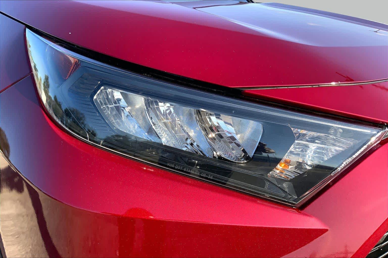 2020 Toyota RAV4 LE Ruby Flare Pearl at Group 1 Toyota Southwest