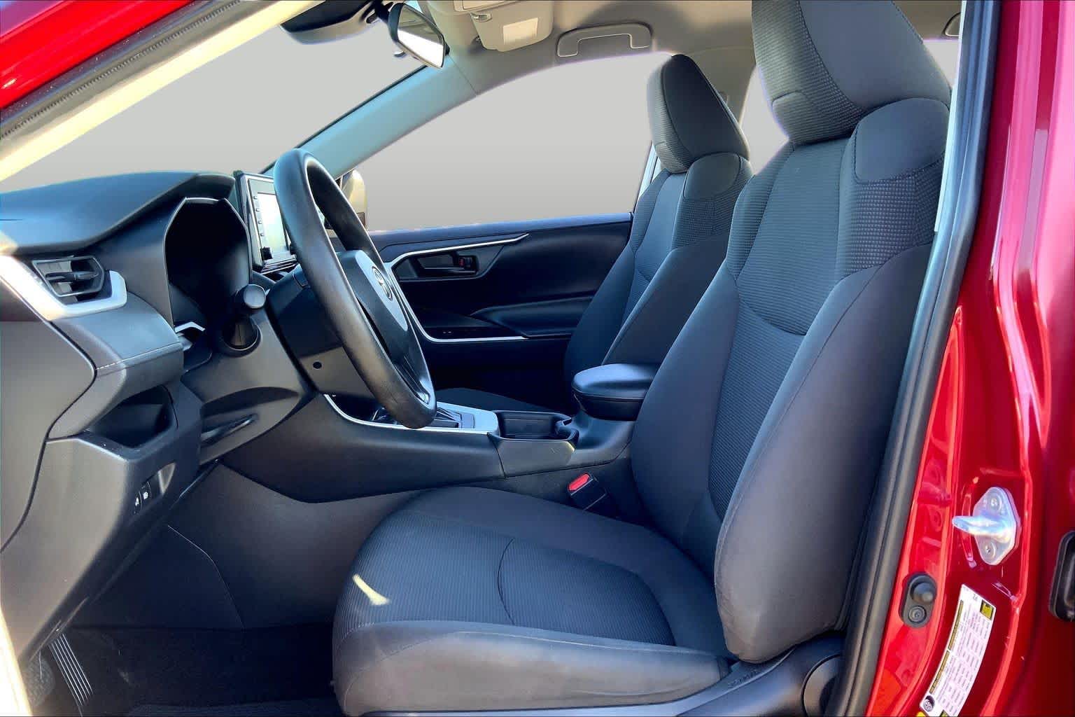 2020 Toyota RAV4 LE Ruby Flare Pearl at Group 1 Toyota Southwest