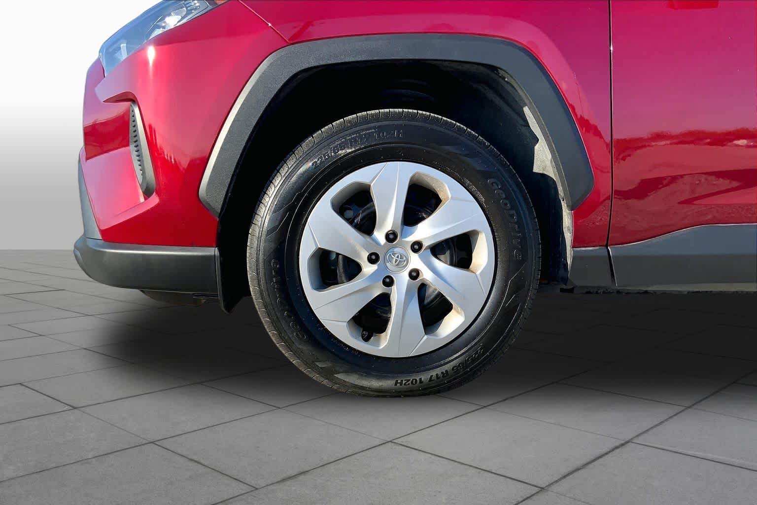 2020 Toyota RAV4 LE Ruby Flare Pearl at Group 1 Toyota Southwest