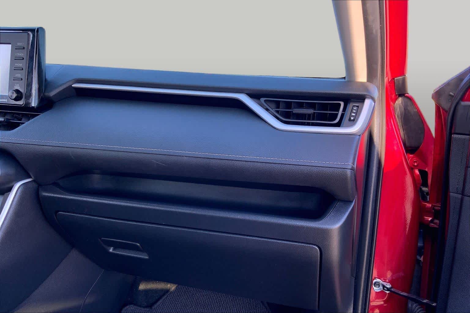 2020 Toyota RAV4 LE Ruby Flare Pearl at Group 1 Toyota Southwest