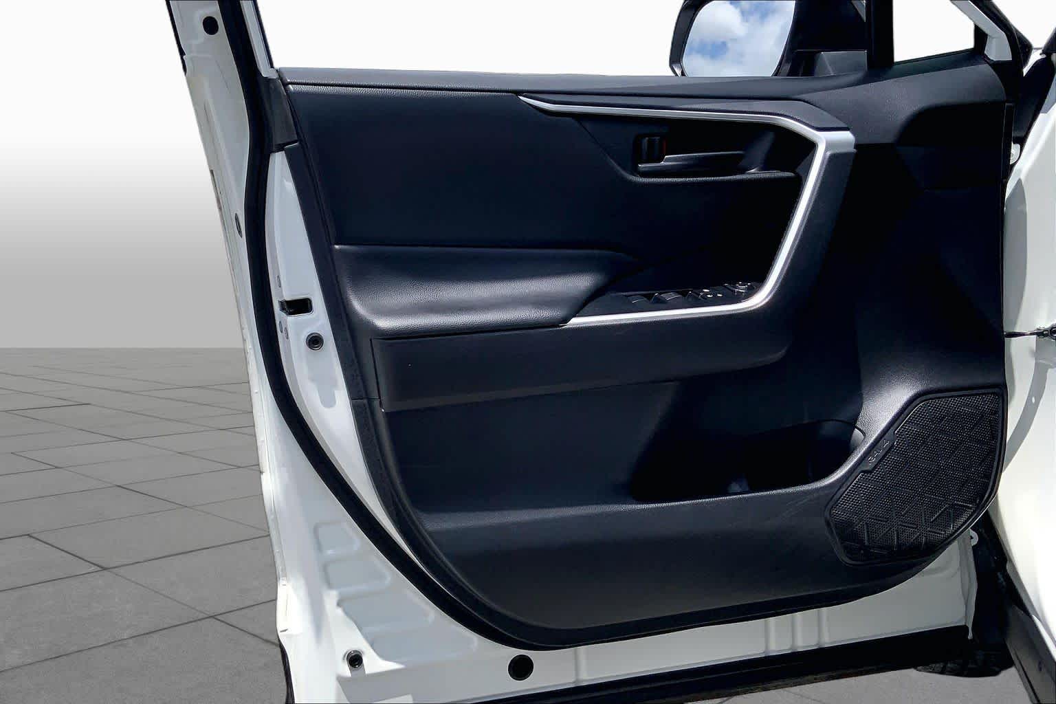 2021 Toyota RAV4 LE Super White at Lexus Southwest Houston