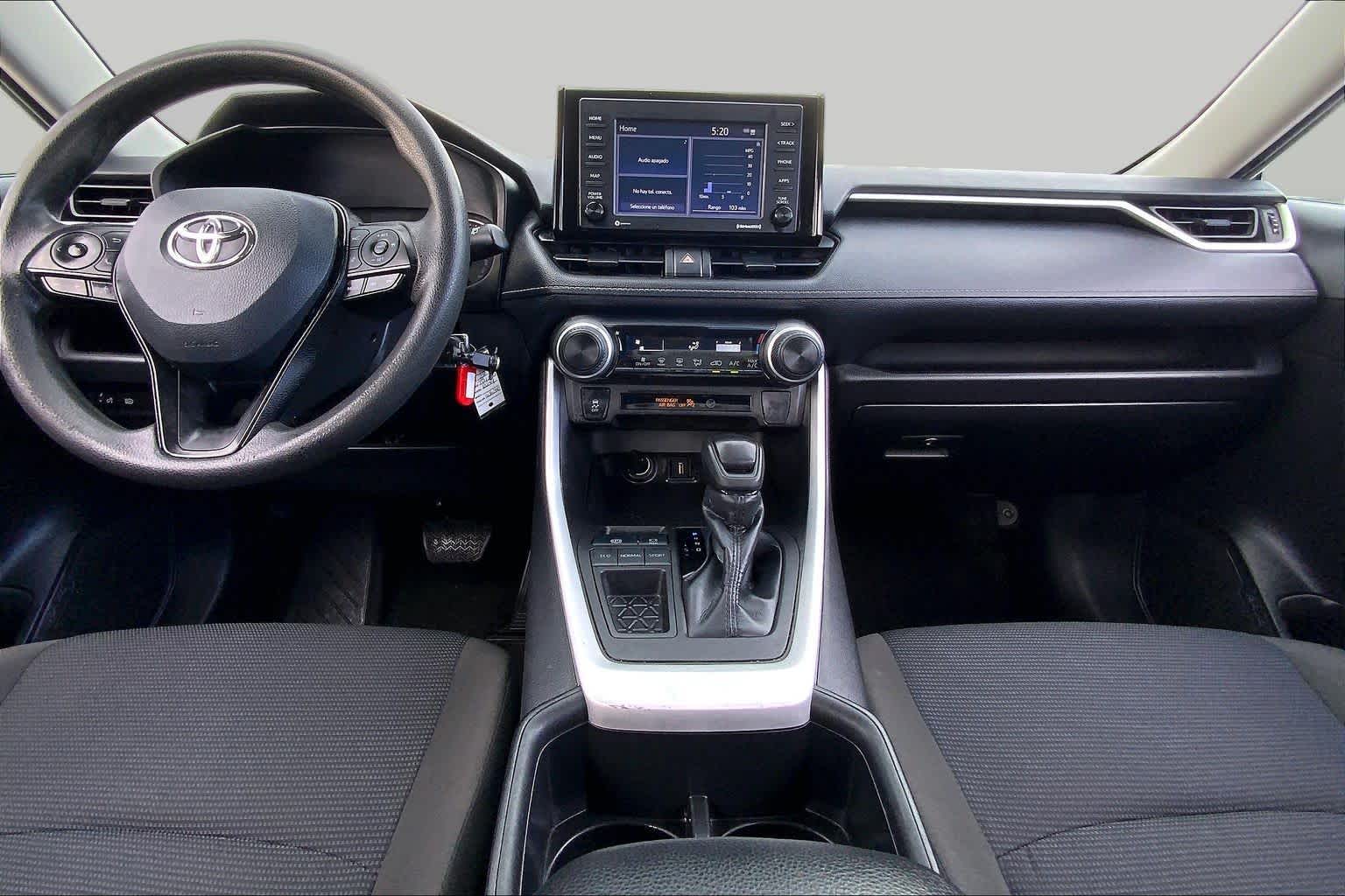 2022 Toyota RAV4 LE White at Group 1 Toyota Southwest
