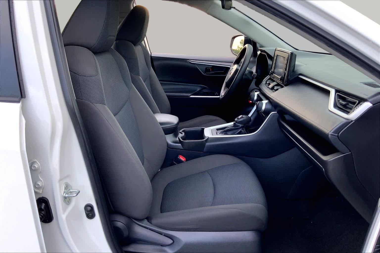 2022 Toyota RAV4 LE White at Group 1 Toyota Southwest