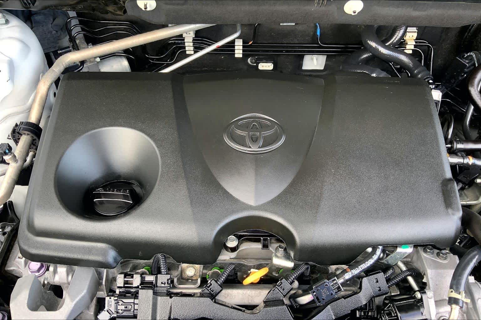 2022 Toyota RAV4 LE White at Group 1 Toyota Southwest