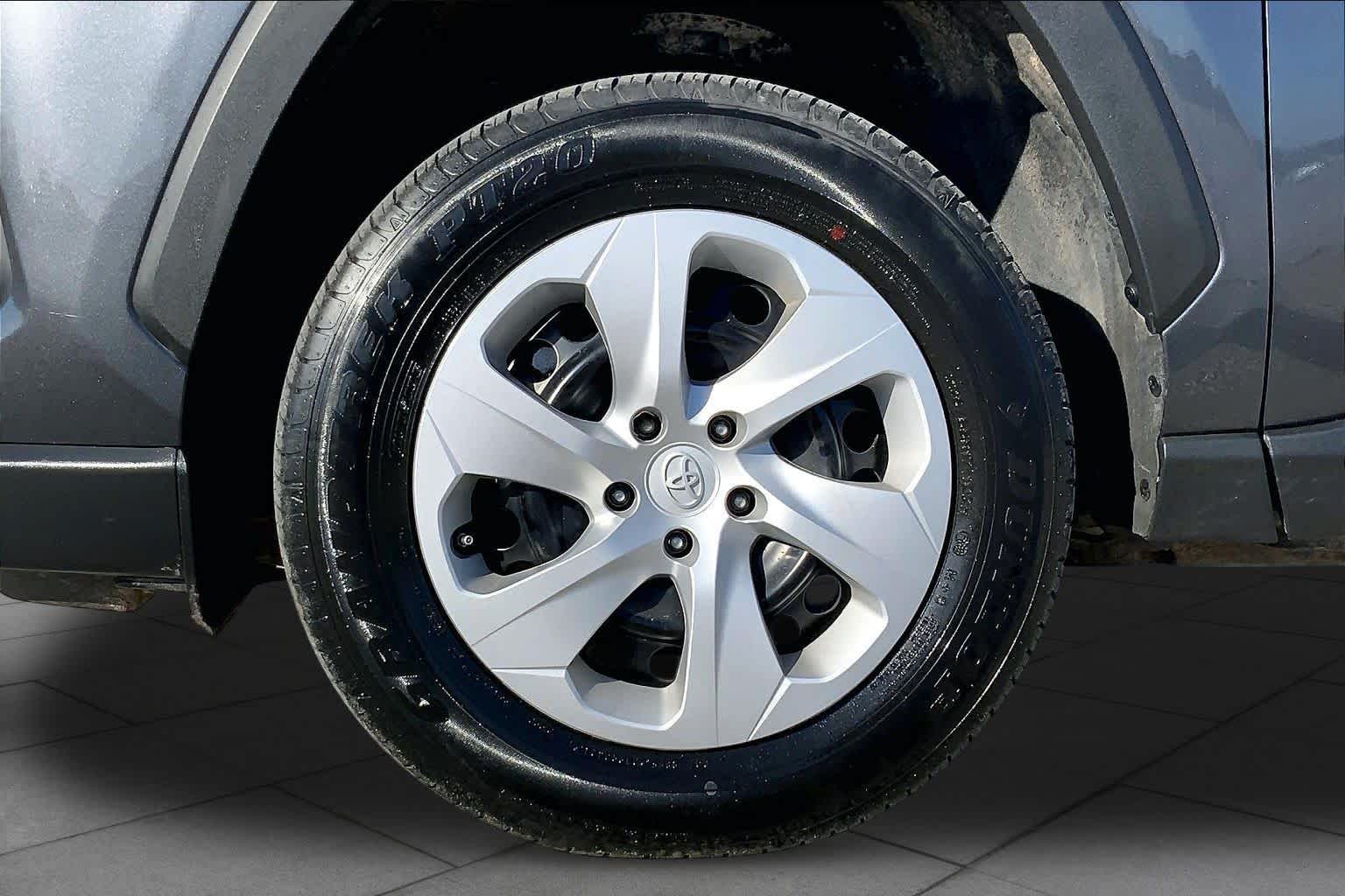 2025 Toyota RAV4 LE Magnetic Gray Metallic at AutoNation USA Houston