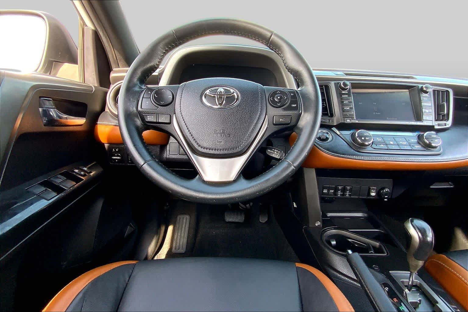 2018 Toyota RAV4 SE Super White at Turner Chevrolet