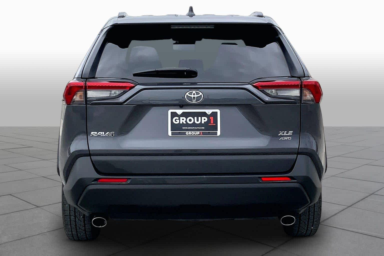 2025 Toyota RAV4 XLE - 4