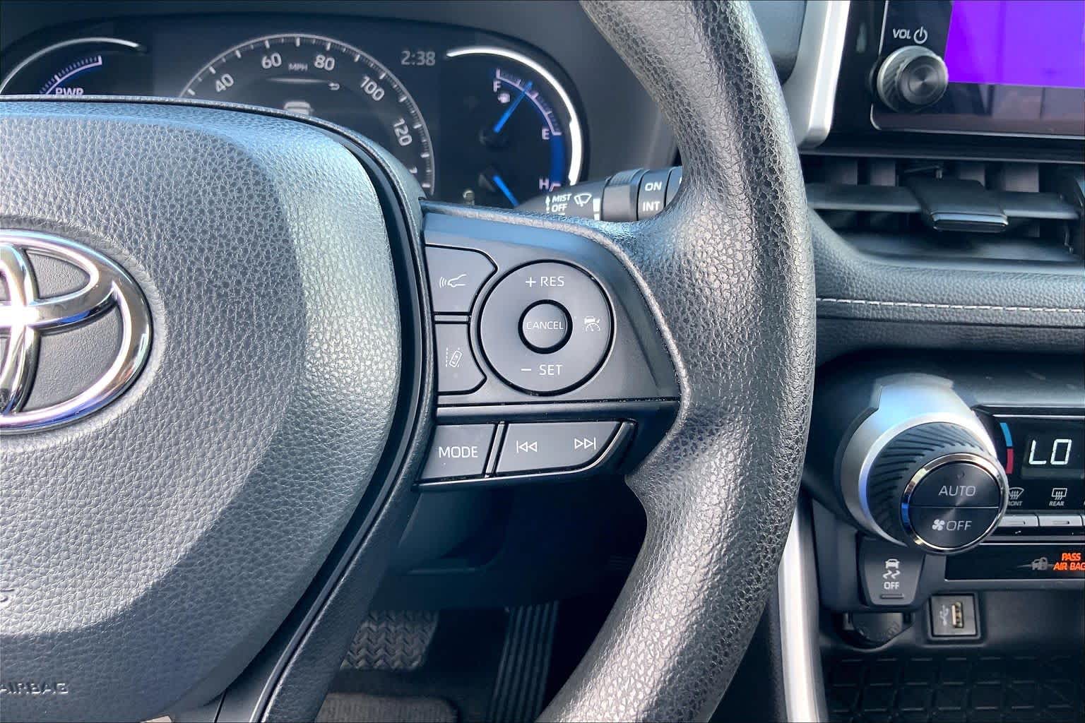 2024 Toyota RAV4 photo 24 of 36