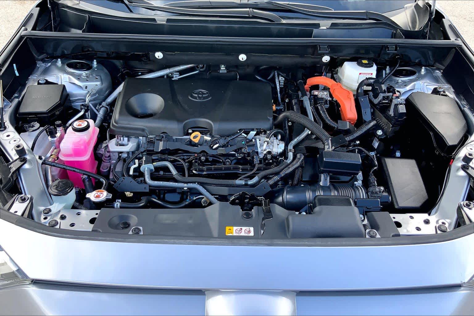 2024 Toyota RAV4 photo 31 of 36