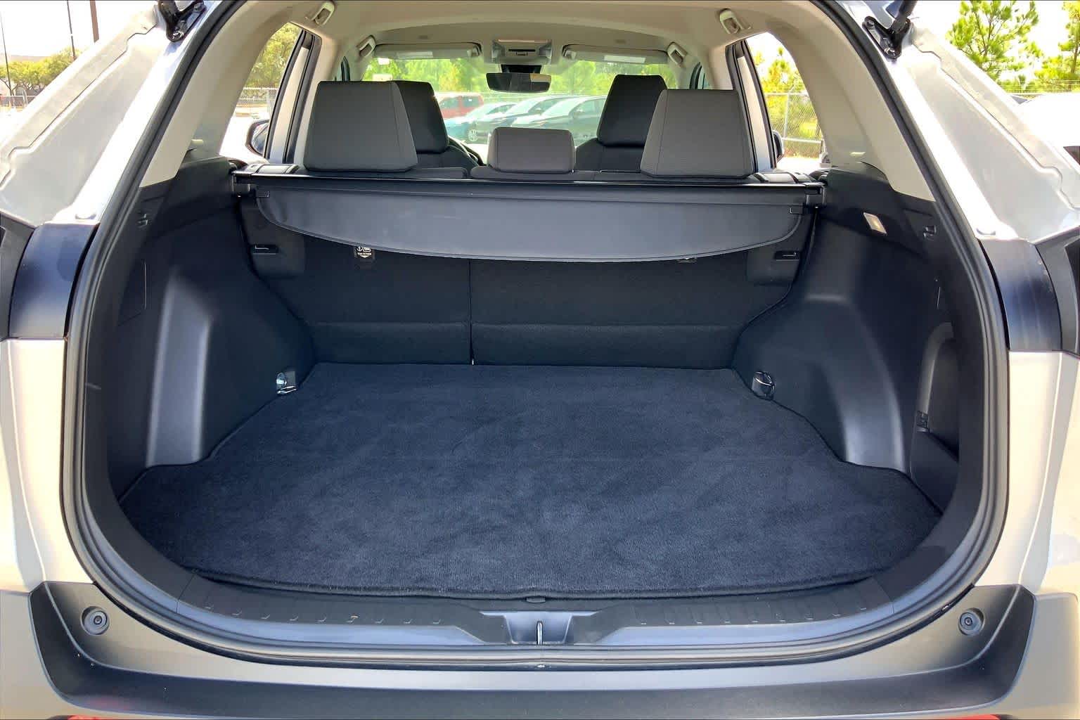 2024 Toyota RAV4 photo 34 of 36