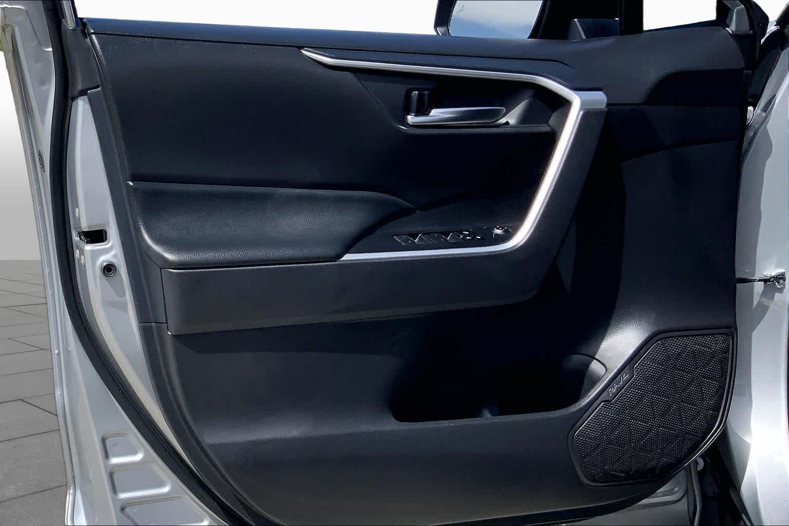 2024 Toyota RAV4 photo 21 of 36