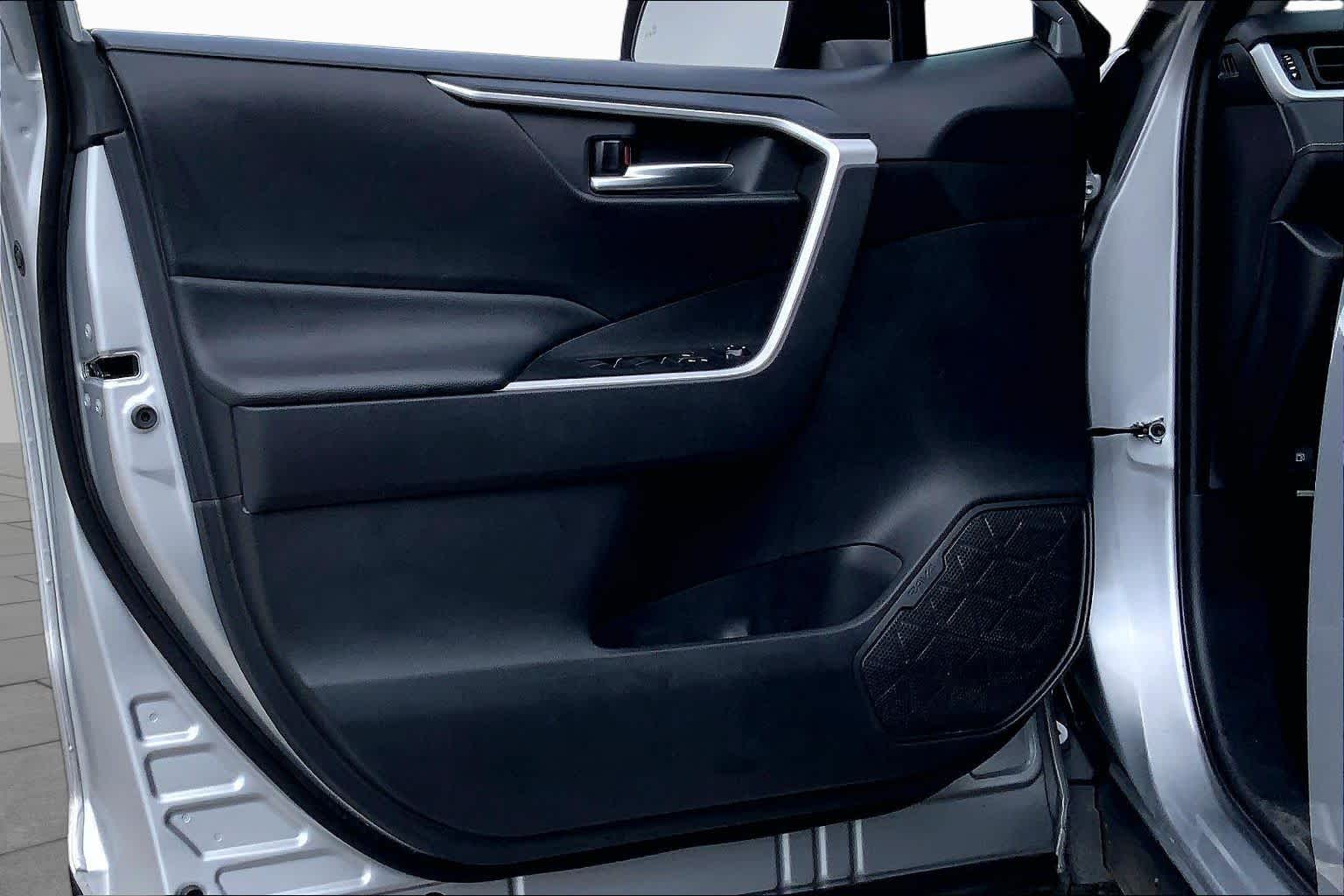 2020 Toyota RAV4 Hybrid XLE Silver Sky Metallic at Westside Kia