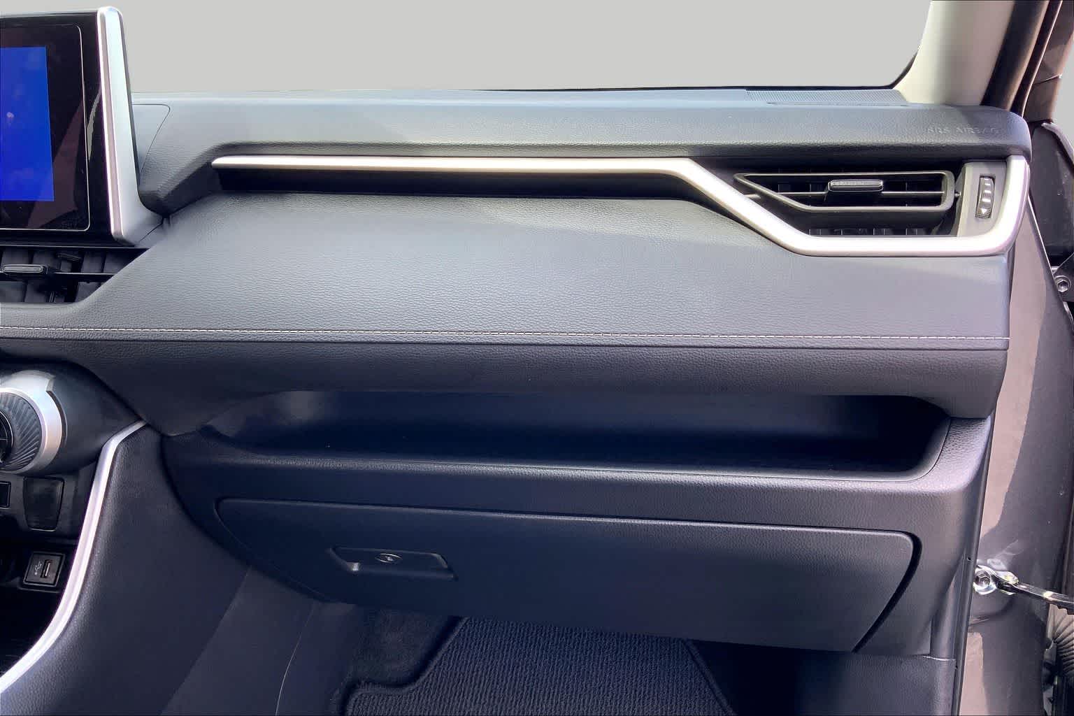 2025 Toyota RAV4 Hybrid XLE Magnetic Gray Metallic at Westside Kia