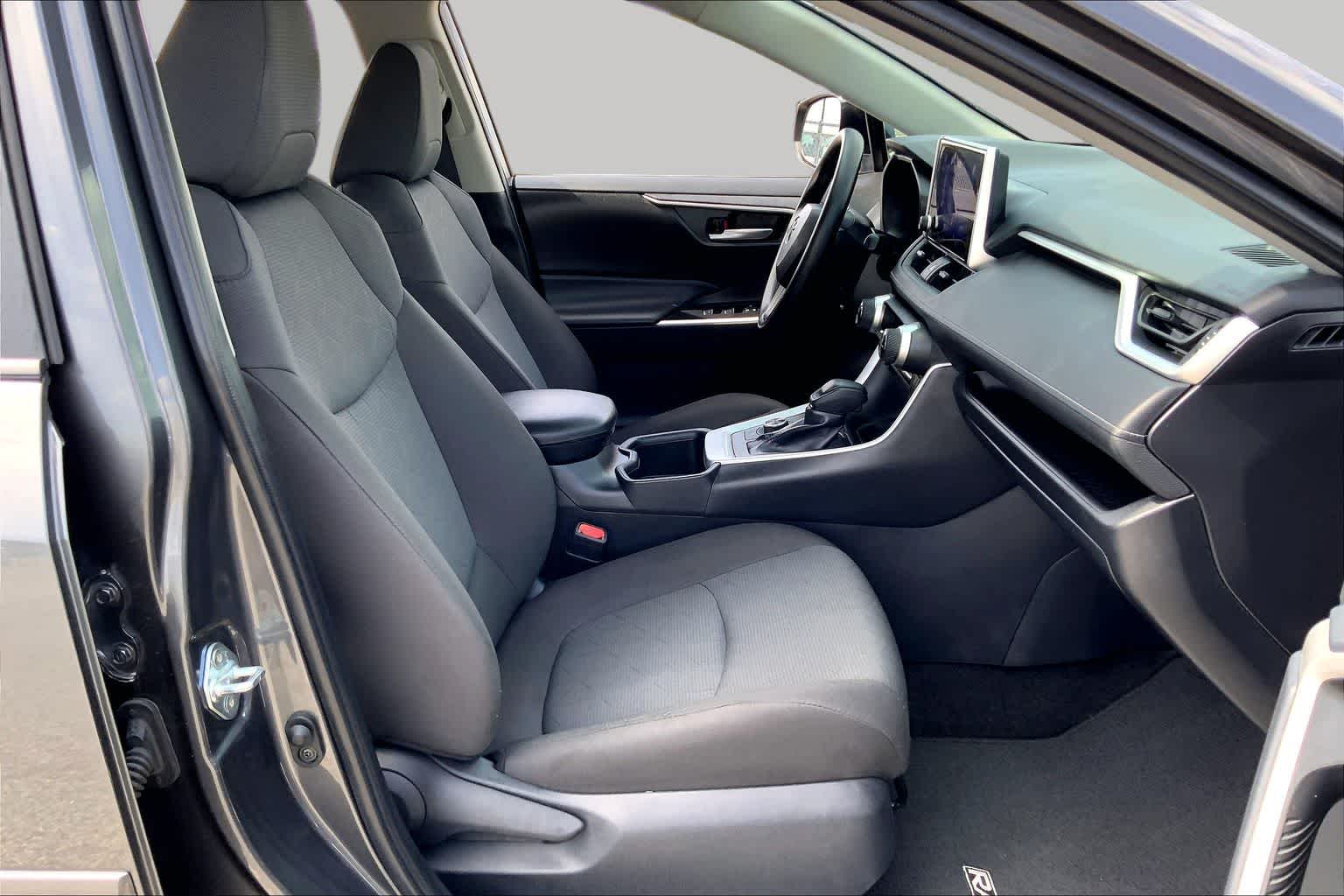 2025 Toyota RAV4 Hybrid XLE Magnetic Gray Metallic at Westside Kia