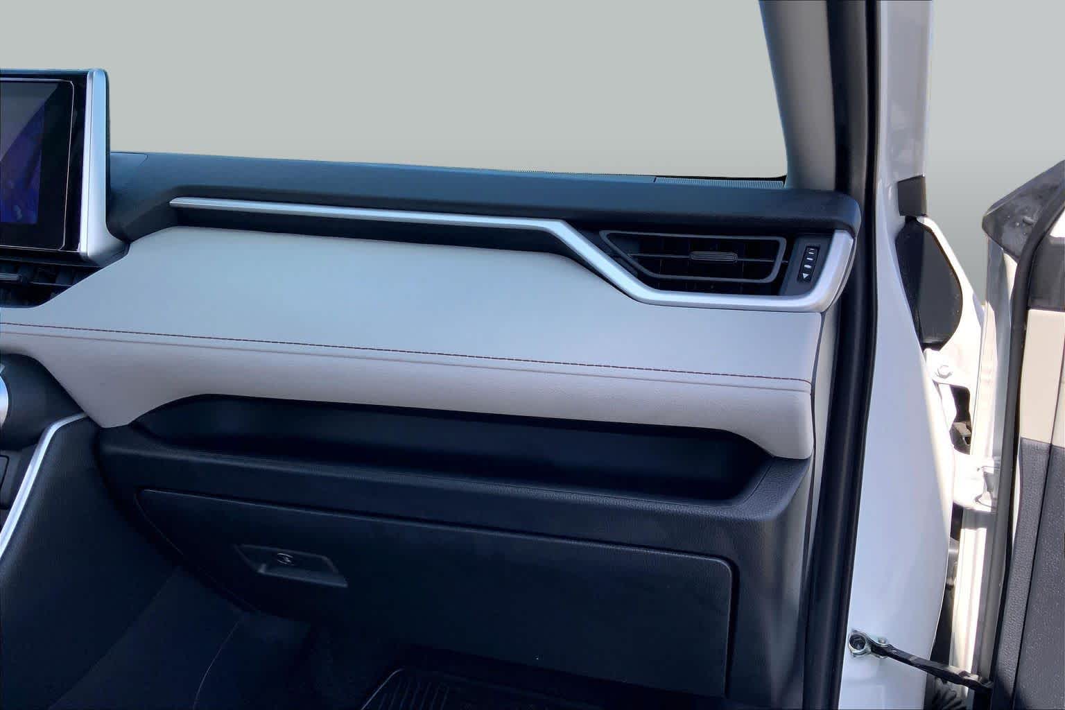 2024 Toyota RAV4 Hybrid XLE Ice Cap at Group 1 Toyota Southwest
