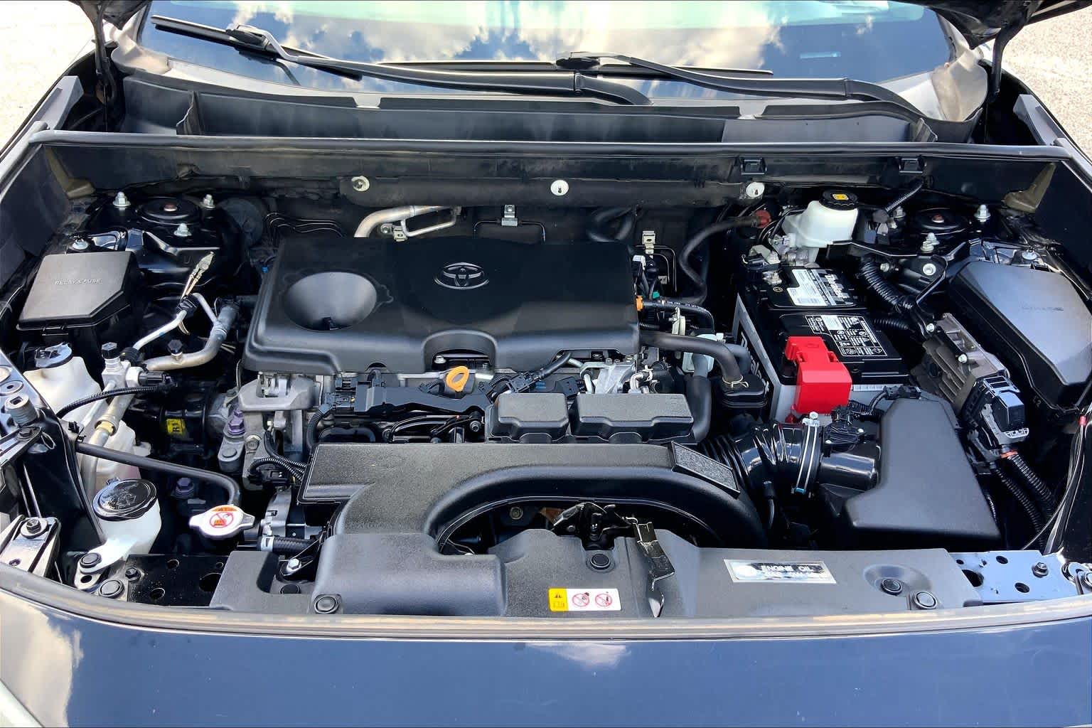2021 Toyota RAV4 photo 31 of 36