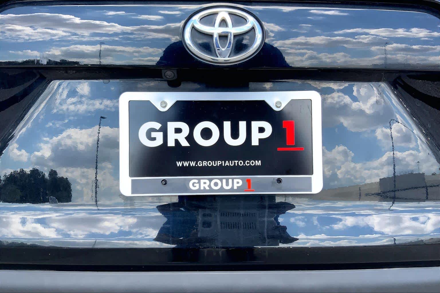 2021 Toyota RAV4 photo 30 of 36